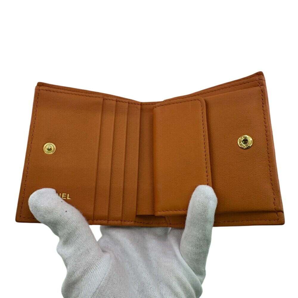 CHANEL Orange Wallet - Picture 7 of 11